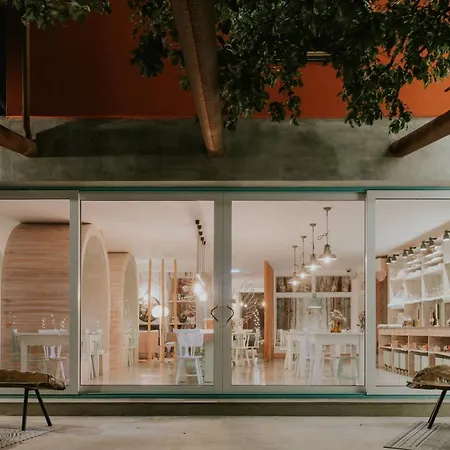 Luz Charming Kır Evi *